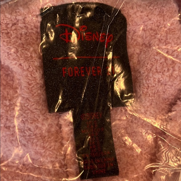 NWT Disney Forever 21 Daisy Pink Plush Romper with Pearl Buttons Women’s Small - Picture 2 of 6